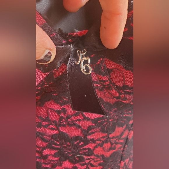 Hustler Red/ Black Lingerie - Picture 3 of 5